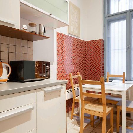 Quiet Cozy Apartment In Party Street E1 Budapesta Exterior foto