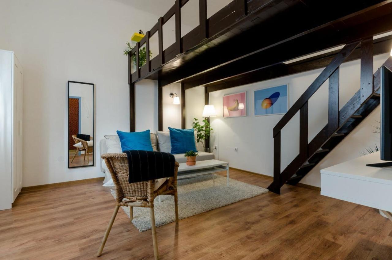 Quiet Cozy Apartment In Party Street E1 Budapesta Exterior foto